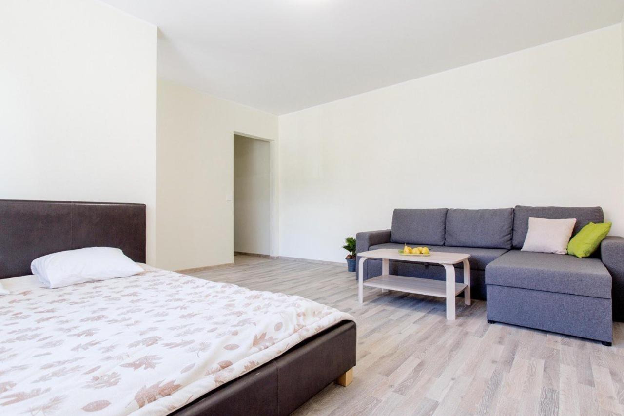 Sunny Apartment Near Bus Station Tallinn Exteriér fotografie